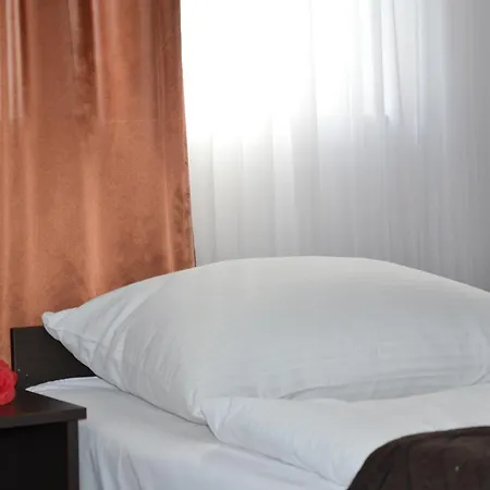 Hotel Junior 2 Krakow