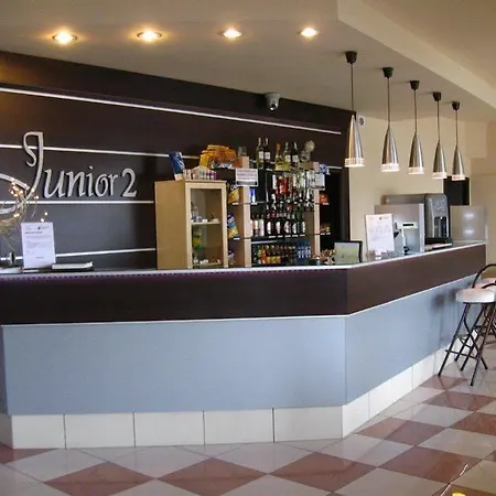 Junior 2 酒店 3*